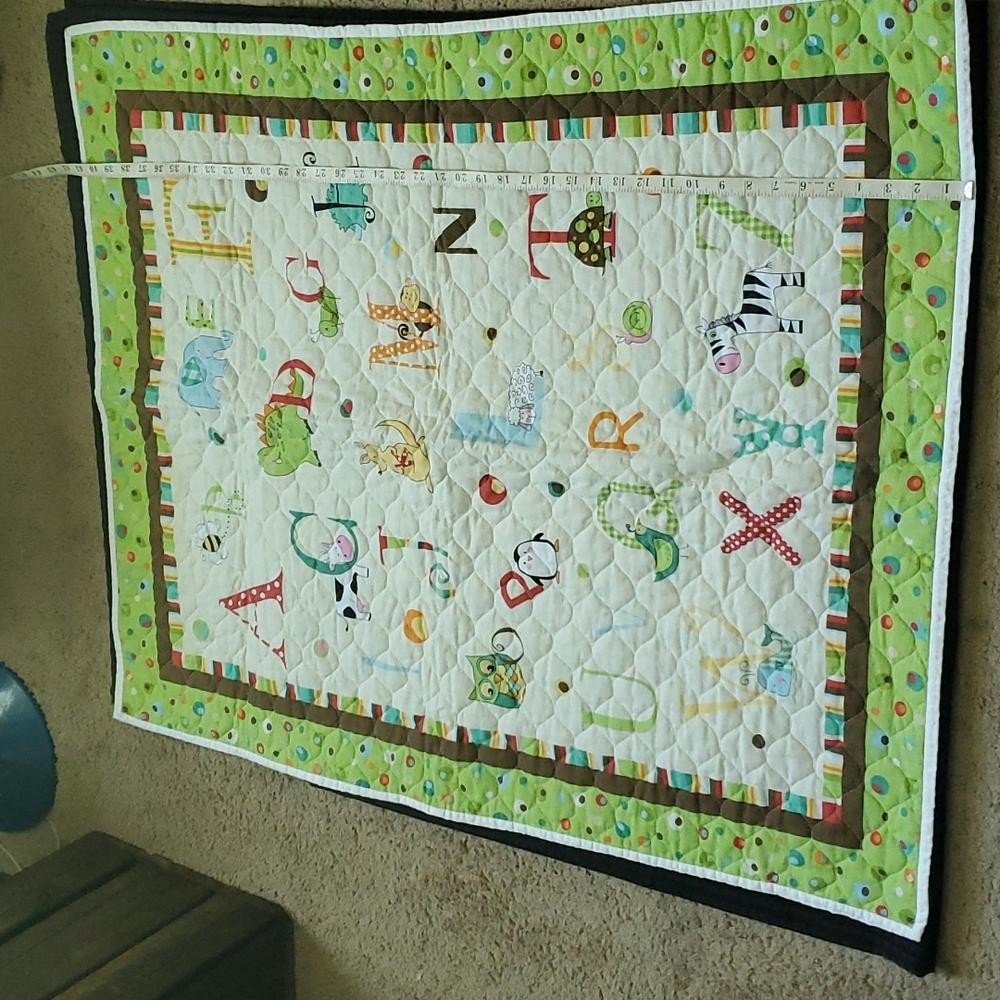 Handmade, baby quilt, blanket, bedspread, alphabet, baby gift, reversible - Picture 5 of 8